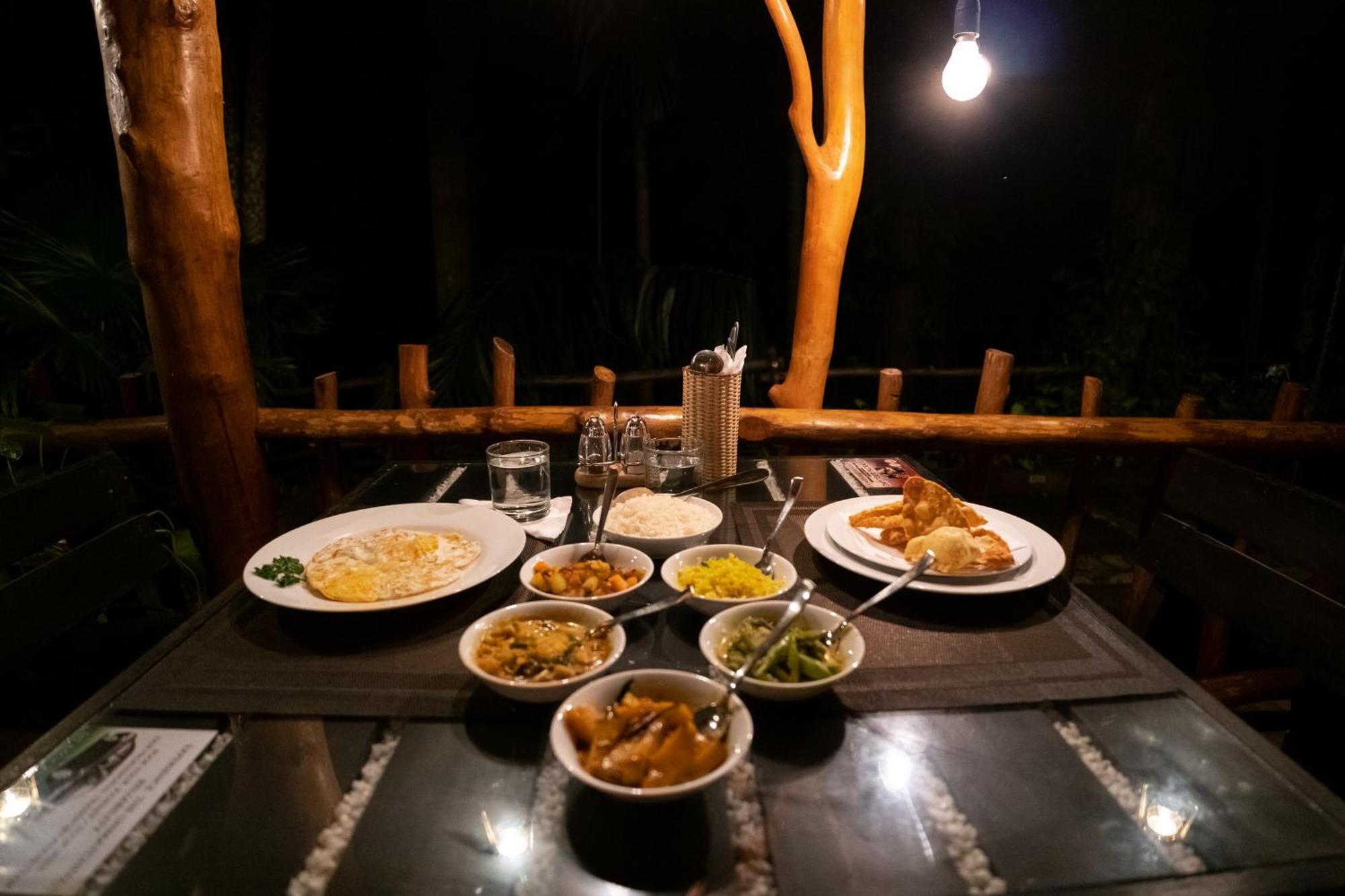 אלה Arana Sri Lanka Eco Lodge And Yoga Center מראה חיצוני תמונה