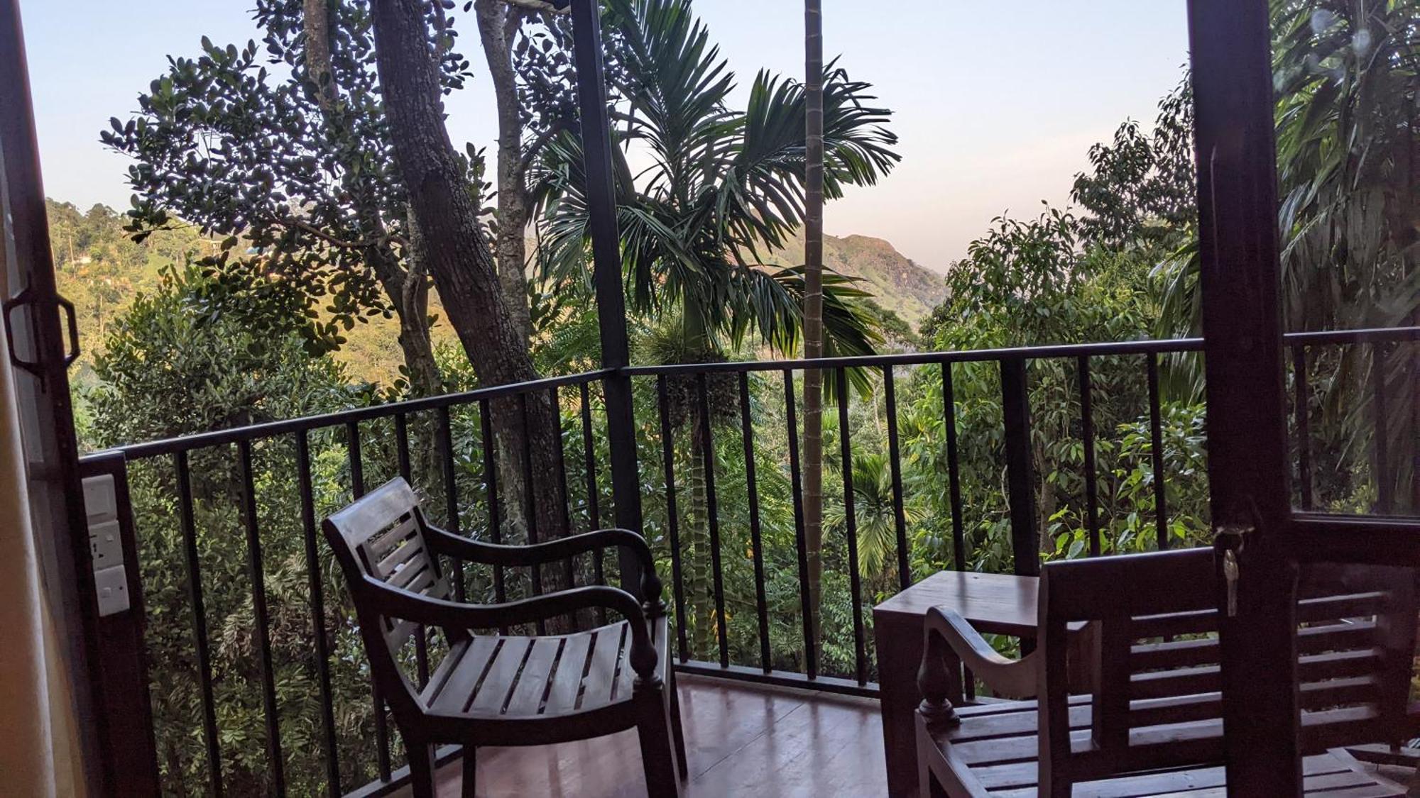 אלה Arana Sri Lanka Eco Lodge And Yoga Center מראה חיצוני תמונה